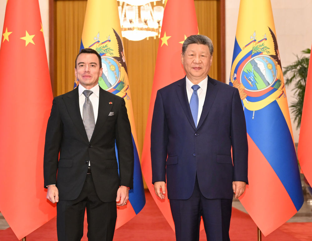 新华图讯丨习近平同厄瓜多尔总统诺沃亚会谈