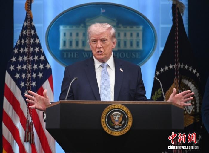 特朗普：目前和未来不会与伊朗进行任何会谈或对话