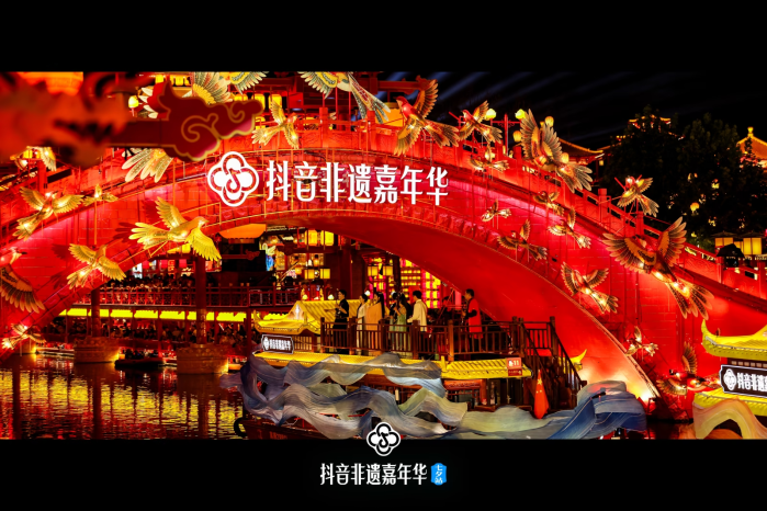 当七夕遇上唐山皮影：抖音非遗嘉年华亮相唐山河头老街