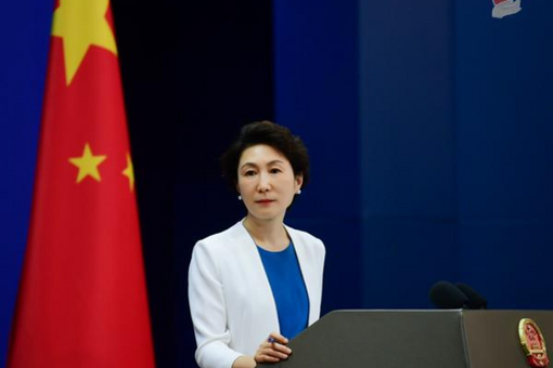 何立峰会见德国联邦经济和能源部部长赖歇一行