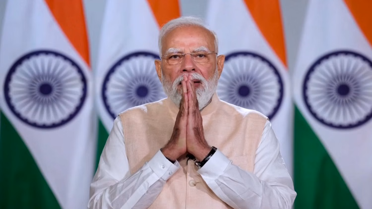 PM Modi: प्रधानमंत्री नरेंद्र मोदी ने की नारीशक्ति की सराहना, बोले- महिलाएं बदल रही हैं भारत की तस्वीर