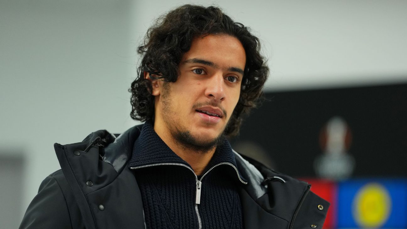Transfer rumors, news: Arsenal, PSG, Bayern eye Mo...