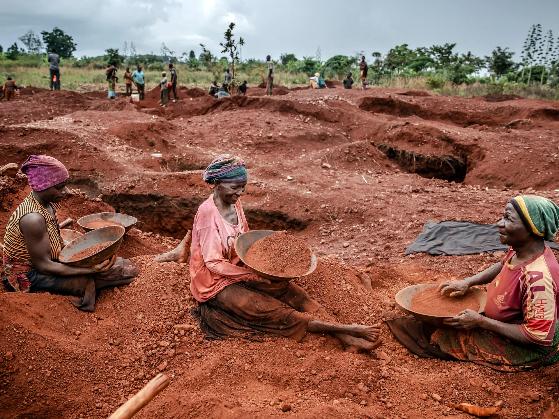 Who profits from Africa’s gold?