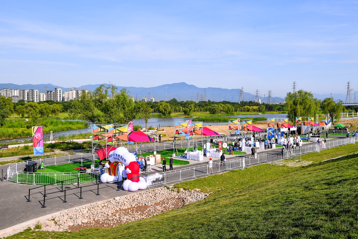 串联文体旅地标，“两园一河”京西漂流节启幕