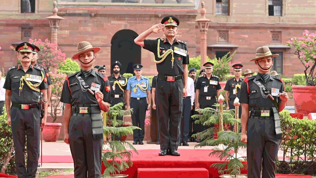'हर साल 1100 बार चीन से होता है सामना': जनरल द्विवेदी ने बताया कितनी बदली सैन्य रणनीति, अग्निपथ पर क्या कहा?
