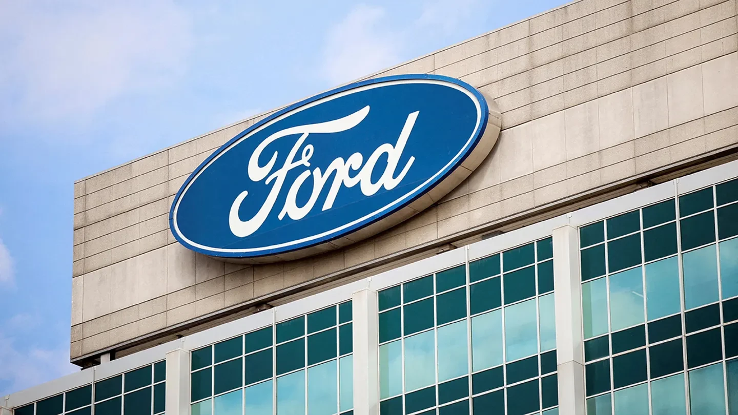 Ford-ն ԱՄՆ-ում ավելի քան 741 հազար ավտոմեքենա է հետ կանչում՝ ինքնաբերաբար տեղաշարժվելու վտանգի պատճառով