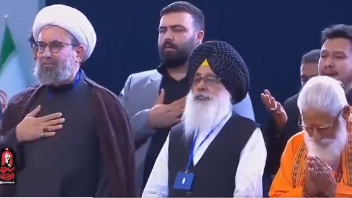 Ali Khamenei Funeral: भारतीय धर्मगुरुओं के प्रतिनिधिमंडल ने दी श्रद्धांजलि, US-इस्राइल के हमलों में मारे गए थे