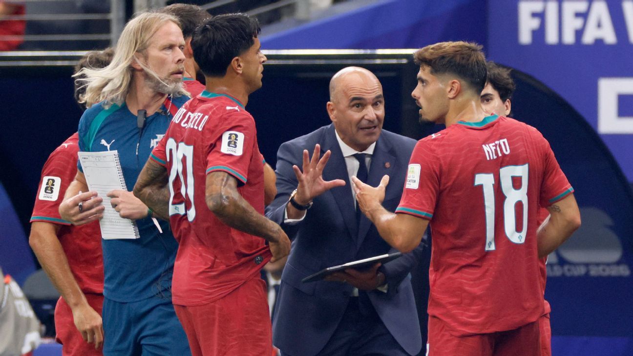 Martinez steps down, says Portugal 'didn't fail'