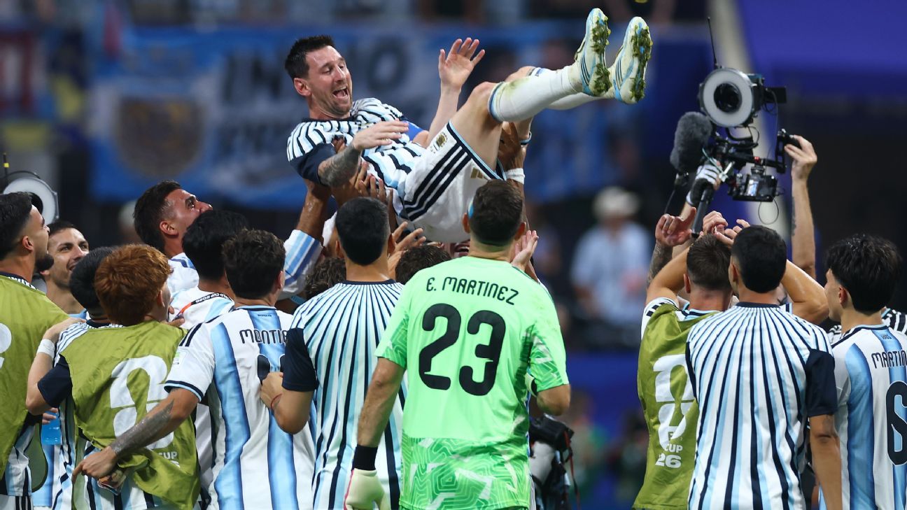 Argentina, Messi complete epic comeback vs. Egypt,...