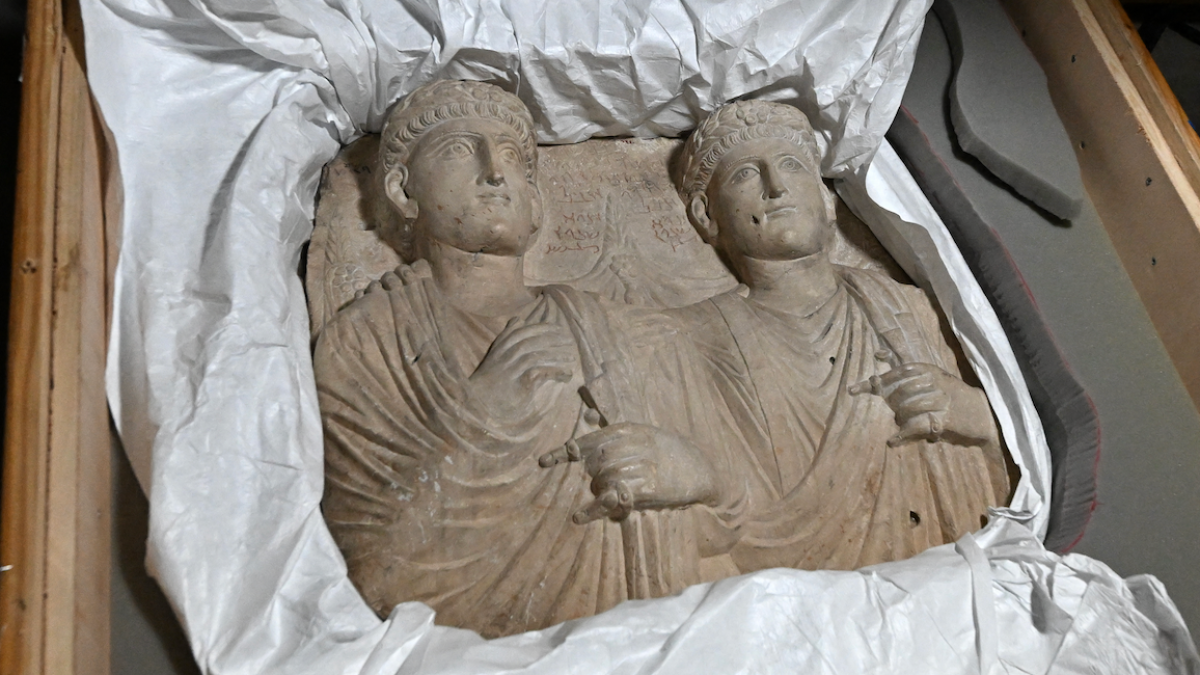 France returns Syrian artefacts it’s held since civil war