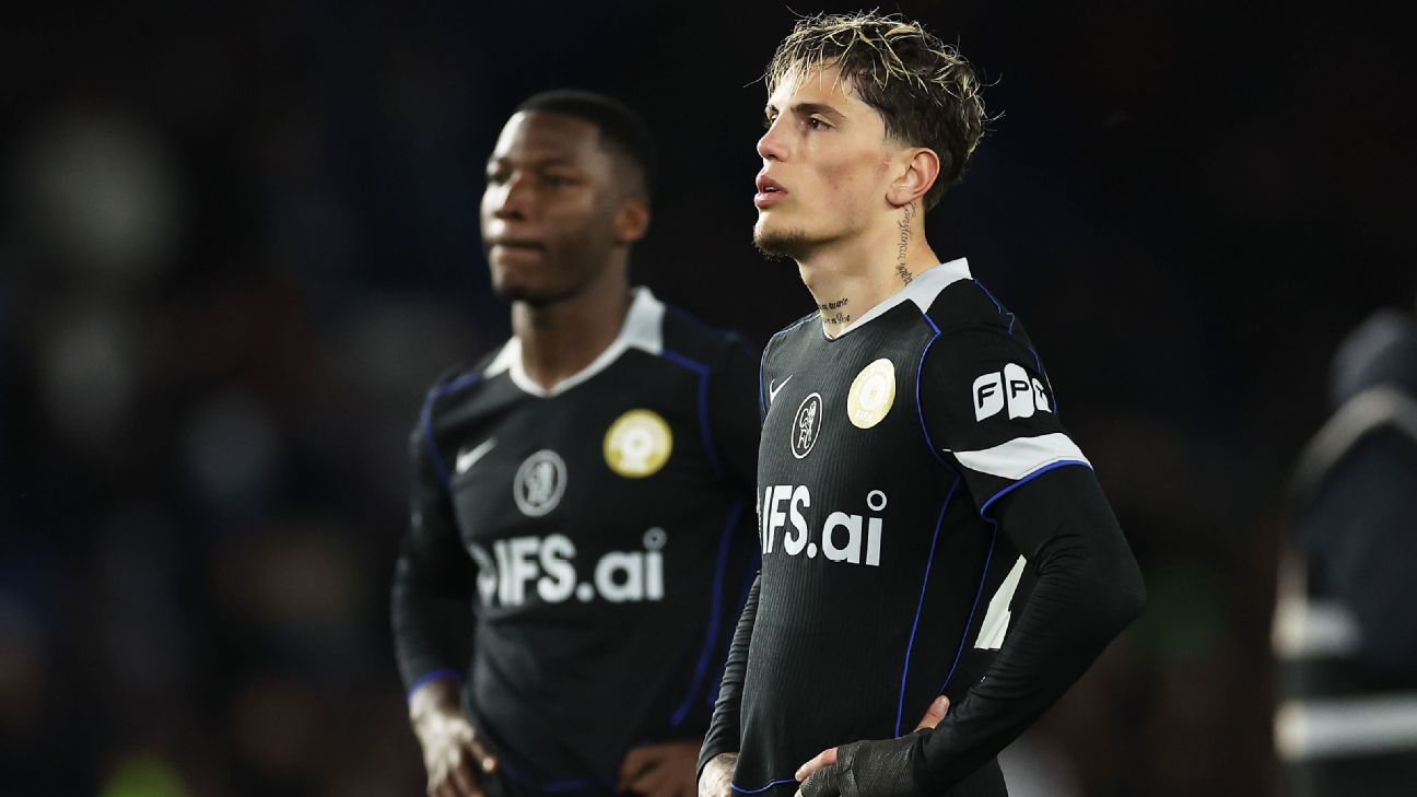 Sources: Chelsea prioritise exit for Garnacho