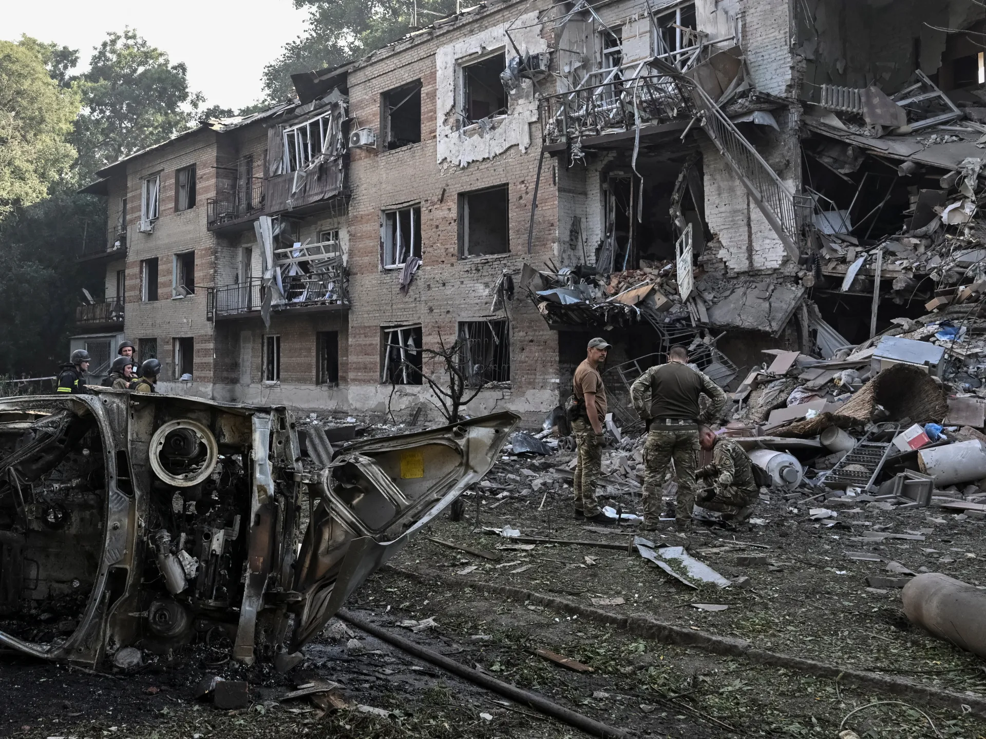 Kyiv under fire from Russian missiles after EU-Ukraine sign drone deal