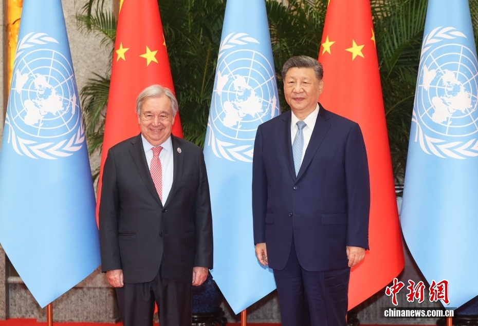 习近平会见联合国秘书长古特雷斯