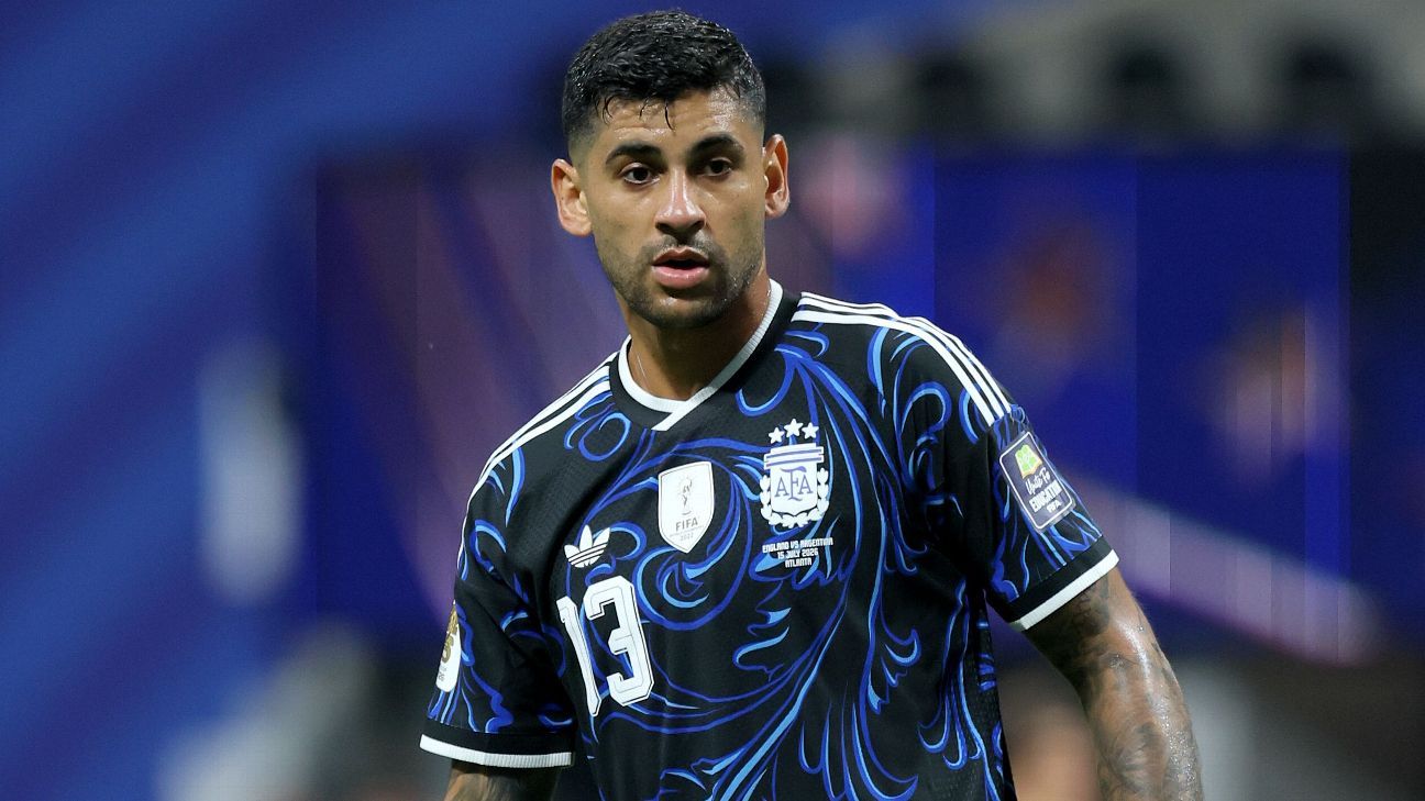 Transfer rumors, news: Barcelona, Real Madrid both...