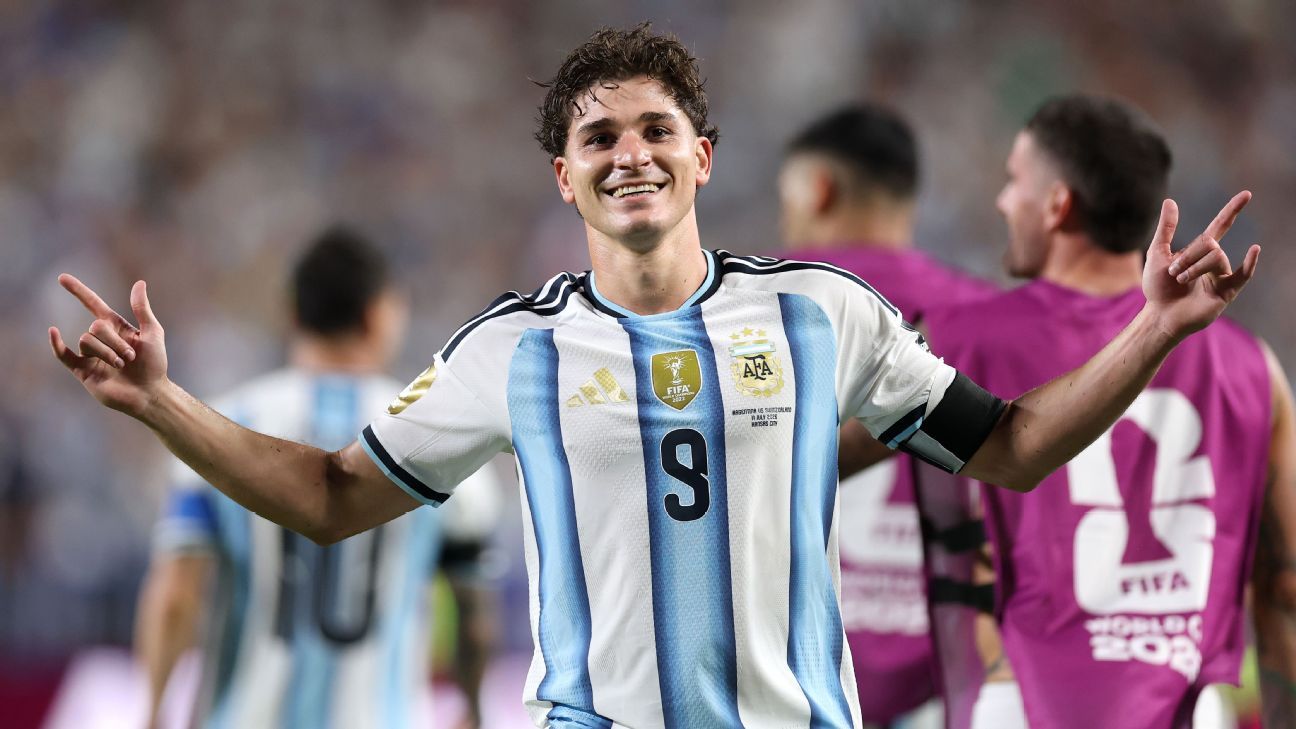 Transfer rumors, news: Barcelona set deadline for ...