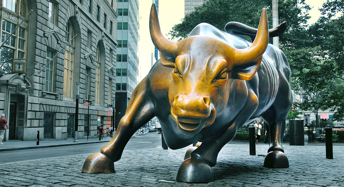Уолл-стрит выросла в пятницу, Dow Jones обновил рекорд