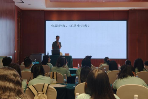 驻琅勃拉邦总领馆再次提醒领区中国公民注意行车安全