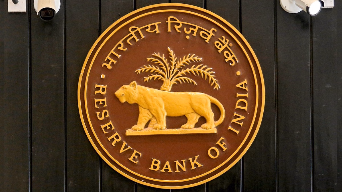 HDFC Mutual Fund: RBI और सरकार के उपायों से भारत का भुगतान संतुलन सरप्लस होगा, दावा- रुपये को मिलेगी राहत