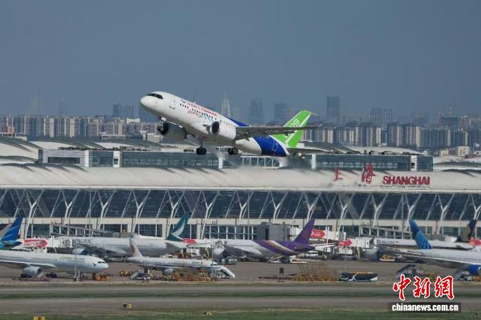 国产大型客机C919高原型首飞
