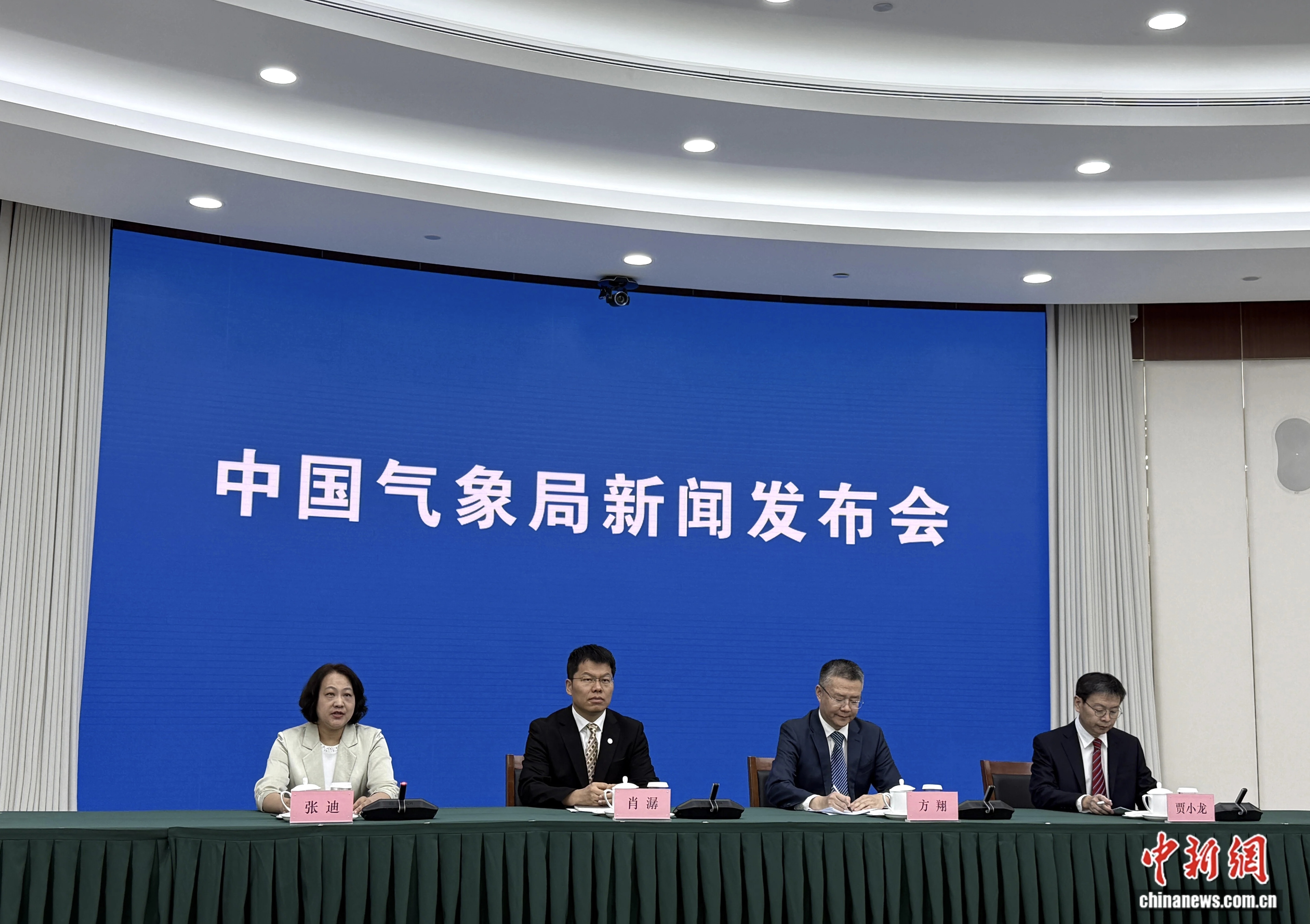 台风“白海豚”两种路径公布，其发展情况6日将趋于明朗